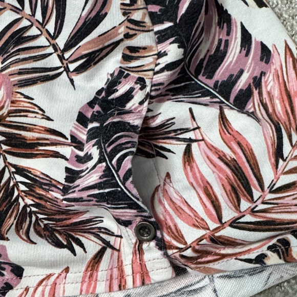 NWT Jane & Delancey Women's Tropical Print V-Neck Top Sz 1X - Picture 5 of 7